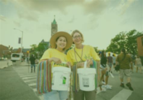 Volunteer – Lowell Folk Festival