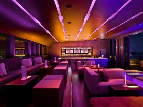 The Best of Nightlife and Bar Facilities in Hong Kong | Night life, Breathtaking views, Outdoor deck