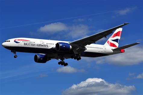 File:Boeing 777-236ER - British Airways (G-VIID).jpg - Wikimedia Commons