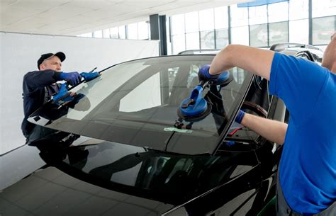 A Comprehensive Guide on Auto Glass Installation