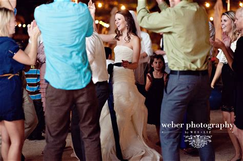 Postcard Inn Wedding | Tampa Wedding Photography – Your Story By Us