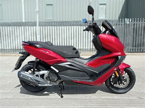 Top Ten Best 125cc Scooters in 2023 - Top Rated