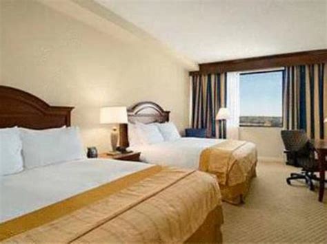 Hilton Waco Hotel (Waco (TX)) - Deals, Photos & Reviews