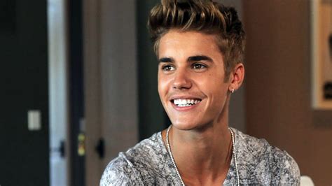 Justin Bieber Suffering From Sudden Paralysis, Shows Canceled | GIANT ...