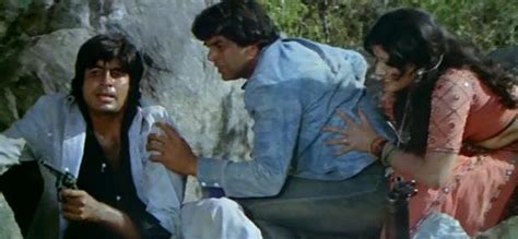 SHOLAYISM: Sholay Moments: Who will take Basanti Home?