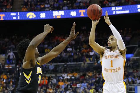 UT Vols Basketball Podcast: What to make of Tennessee’s win vs. Iowa ...