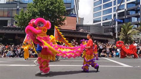 Auckland Santa Parade - 2018 - YouTube