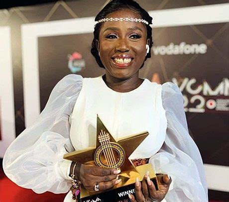 Diana Hamilton Makes History Wins Artiste Of The Year At 2021 VGMAs ...