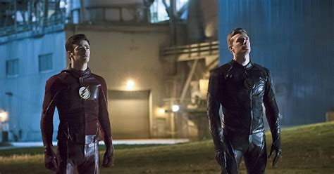 'The Flash' Season 2 Finale Is a Race Against Zoom for the DC Multiverse