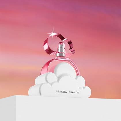 Ariana Grande Cloud Pink Eau de Parfum Spray | The Perfume Shop