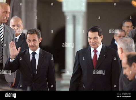 Tunisian President Zine el Abidine Ben Ali welcomes French President ...