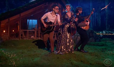 Grammys 2021: Taylor Swift Performs folklore + evermore Medley With ...