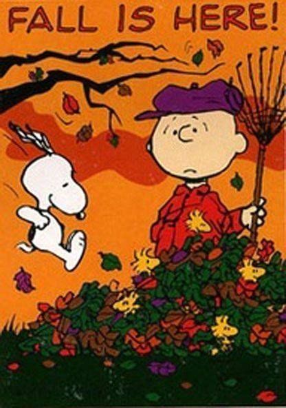 Snoopy Playing In Leaves - Fall Is Here | Charlie brown y snoopy ...