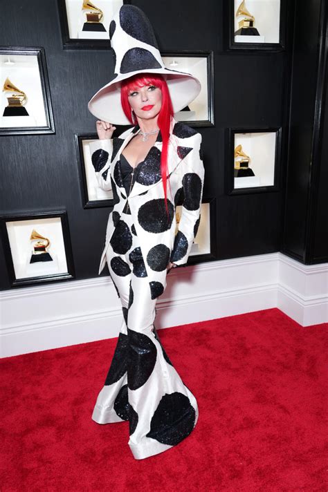 Shania Twain Is Having Fun in Zany 2023 Grammys Outfit