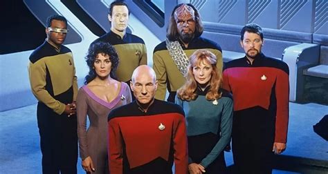 STAR TREK: THE NEXT GENERATION Bridge Crew Members To Appear in PICARD ...