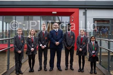 39295584-Principal Andrew Fisher with students at North Halifax Grammar School - National World ...