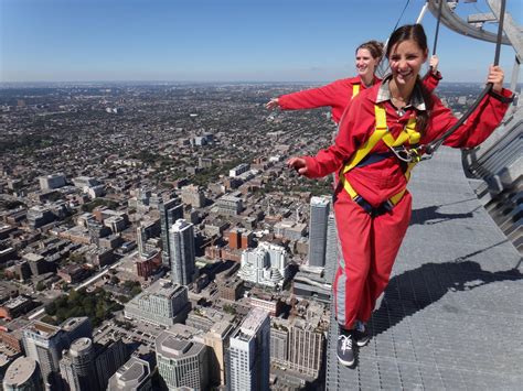 CN Tower Edge Walk : r/nope