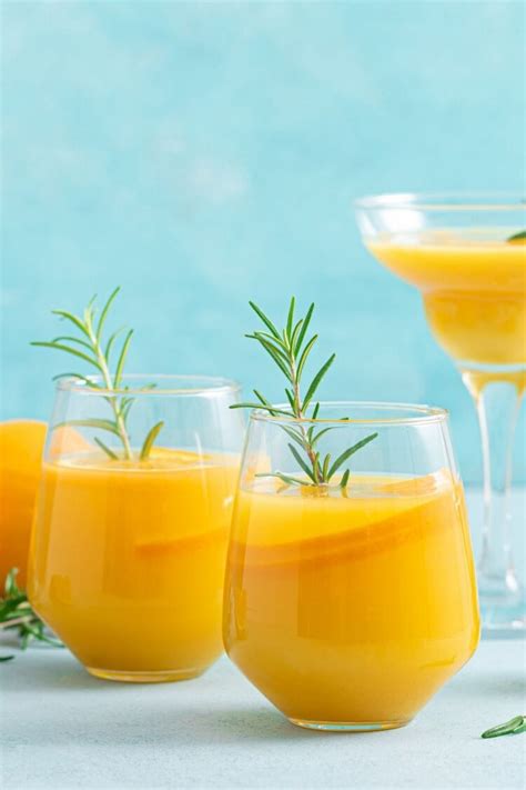 10 Best Honey Cocktails to Get You Buzzed - Insanely Good