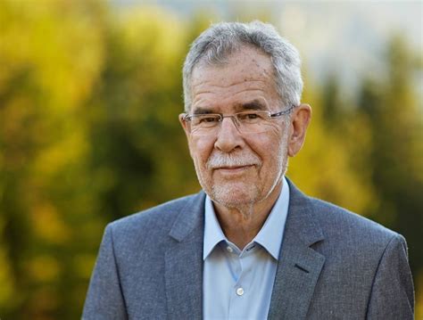 Austrian President Alexander Van der Bellen ready to pay if Albanian Restaurant be fined for ...