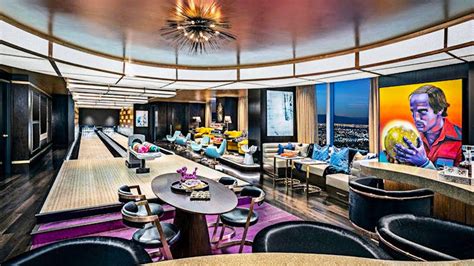 The Most Expensive Hotel Rooms In Las Vegas - YouTube