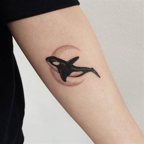 30 Incredible Killer Whale Tattoo Designs with Meanings - Page 3 of 3 ...