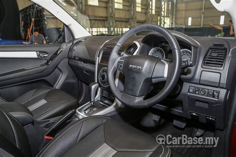 Isuzu D-MAX RT Facelift 2 (2019) Interior Image in Malaysia - Reviews, Specs, Prices - CarBase.my