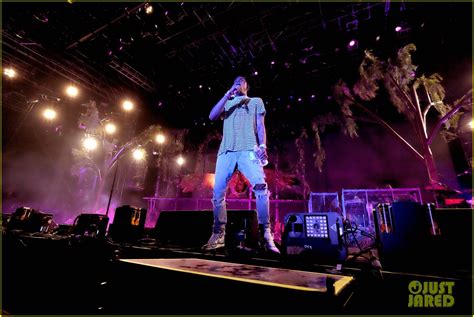 Photo: travis scott rides a giant bird during his coachella 2017 set 06 ...