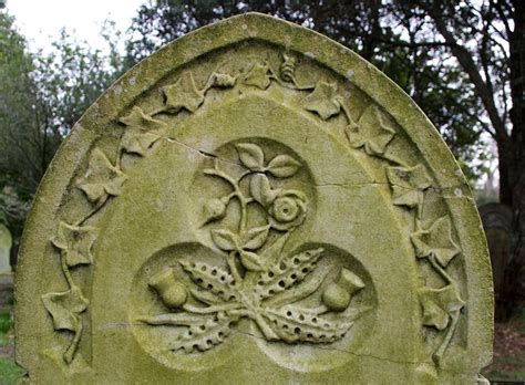 Symbols on headstones, and their meanings - Discover - STQRY Christian ...