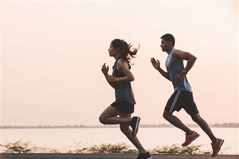 A Guide To Fartlek: How Speed Play Can Help You Run Further - Form - US