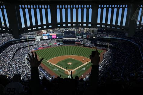 Yankees celebrate 100th anniversary of stadium they demolished 14 years ago - Yahoo Sports