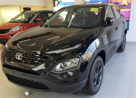 BS6 Tata Harrier Dark Edition Reaches Showrooms