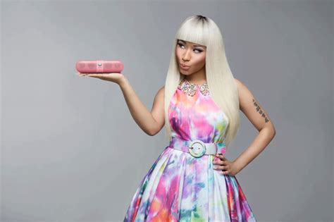 RAW HOLLYWOOD : NICKI MINAJ UNVEILS DRE BEATS "PINK PILL" COMMERCIAL