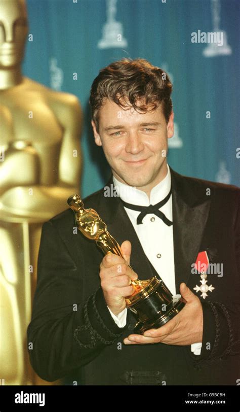 Oscars russell crowe hi-res stock photography and images - Alamy