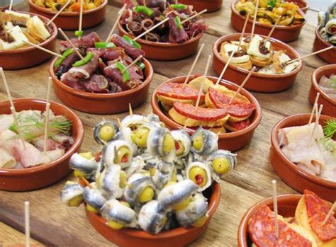 Pin by Sarah K. on Party - Spain an mexican theme | Tapas recipes ...