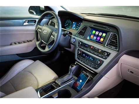 2017 Hyundai Sonata: 158 Interior Photos | U.S. News