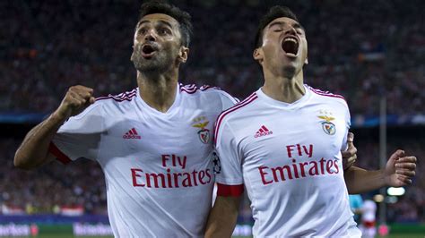 Benfica wins Champions League match with perfect 90th minute header - SBNation.com