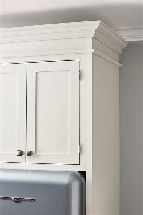 Crown Moulding | Embellishments | Diamond Cabinets