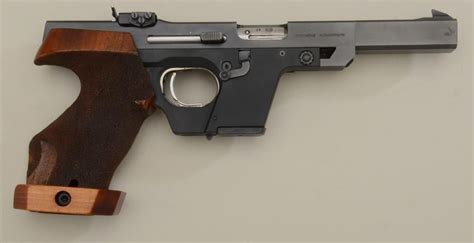 Walther Model GSP deluxe semi-auto target pistol, .22lr, 6” barrel, blue finish, custom deluxe woo