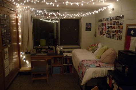 dorm room livin'- syracuse university | Syracuse University | Pinterest