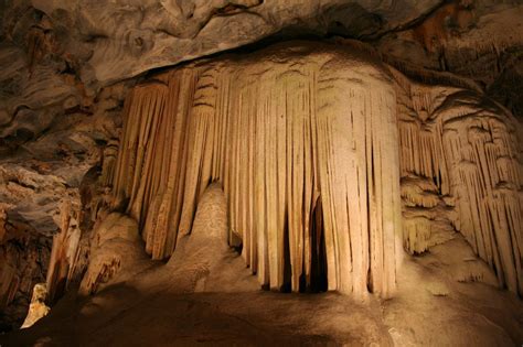 File:Cango Caves Oudtshoorn 2.jpg - Wikimedia Commons