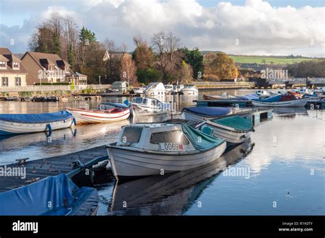 Location dunbartonshire hi-res stock photography and images - Alamy