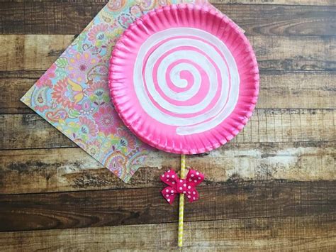 Say "I Love You, Mom" with a Charming DIY Pink Lollipop Craft! in Feb ...