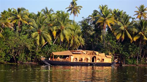 Kerala Tourism- Best Places to Visit & Tourist Attractions of Kerala