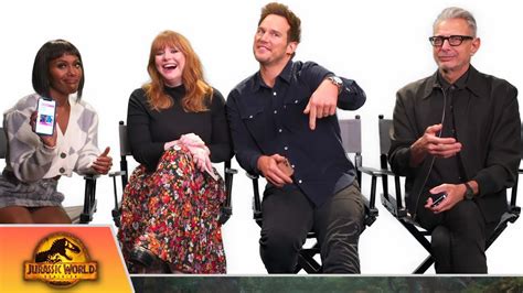 The "Jurassic World: Dominion" Cast Takes A "Jurassic Park" Trivia Quiz ...