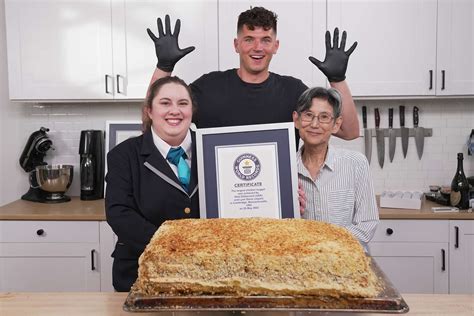 New World Record Set for Largest Chicken Nugget