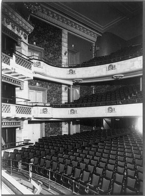 Interior of the Astor Theatre, New York City; circa 1906 | Theatre ...