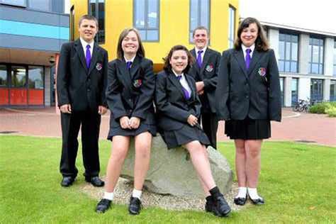 New uniforms encourage pupil pride says a high school head | Guernsey Press