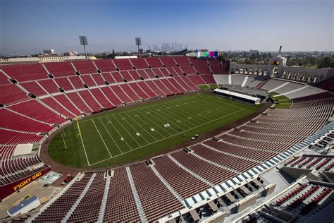 USC hopes to have team worthy of playing in dazzling Coliseum - Los ...