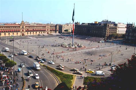 Zocalo in Mexico City | Mexico Finder | Luxury Travel