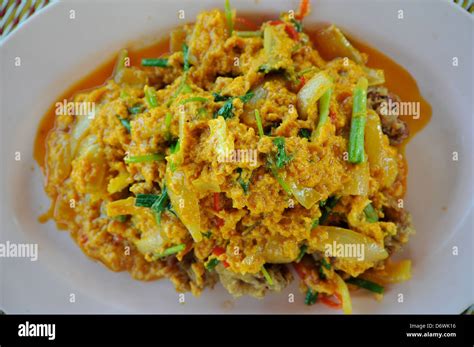 Soft-shell crab with curry sauce Stock Photo - Alamy